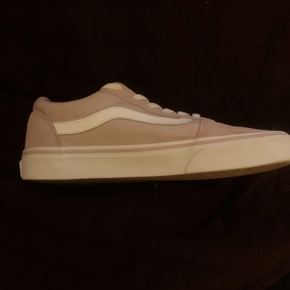NEW VANS Suede and Canvas 7.5W